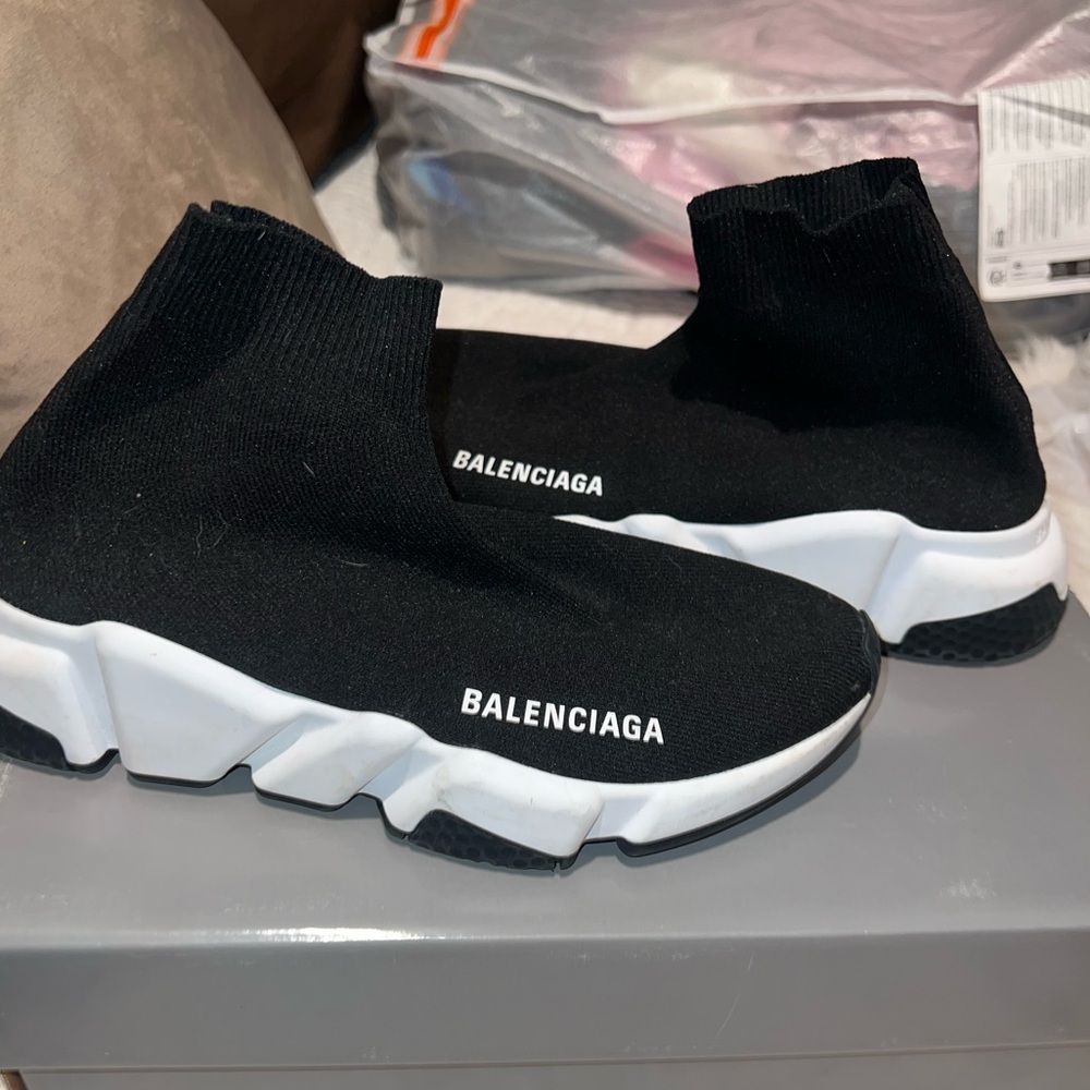 Balenciaga speed runners